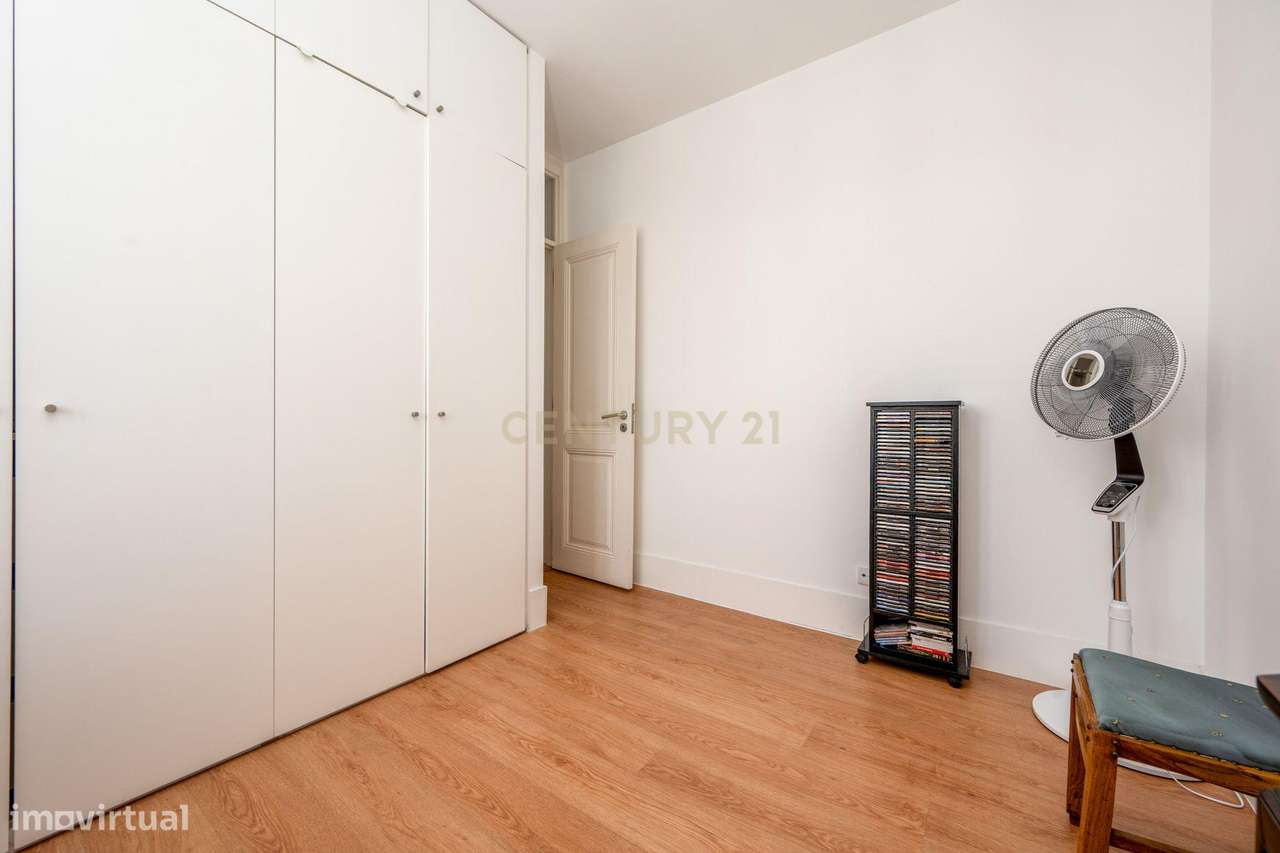 T2 Renovado em Alcântara | Lisboa-14