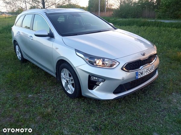 Kia Ceed 1.6 CRDi mHEV Business Line DCT - 1