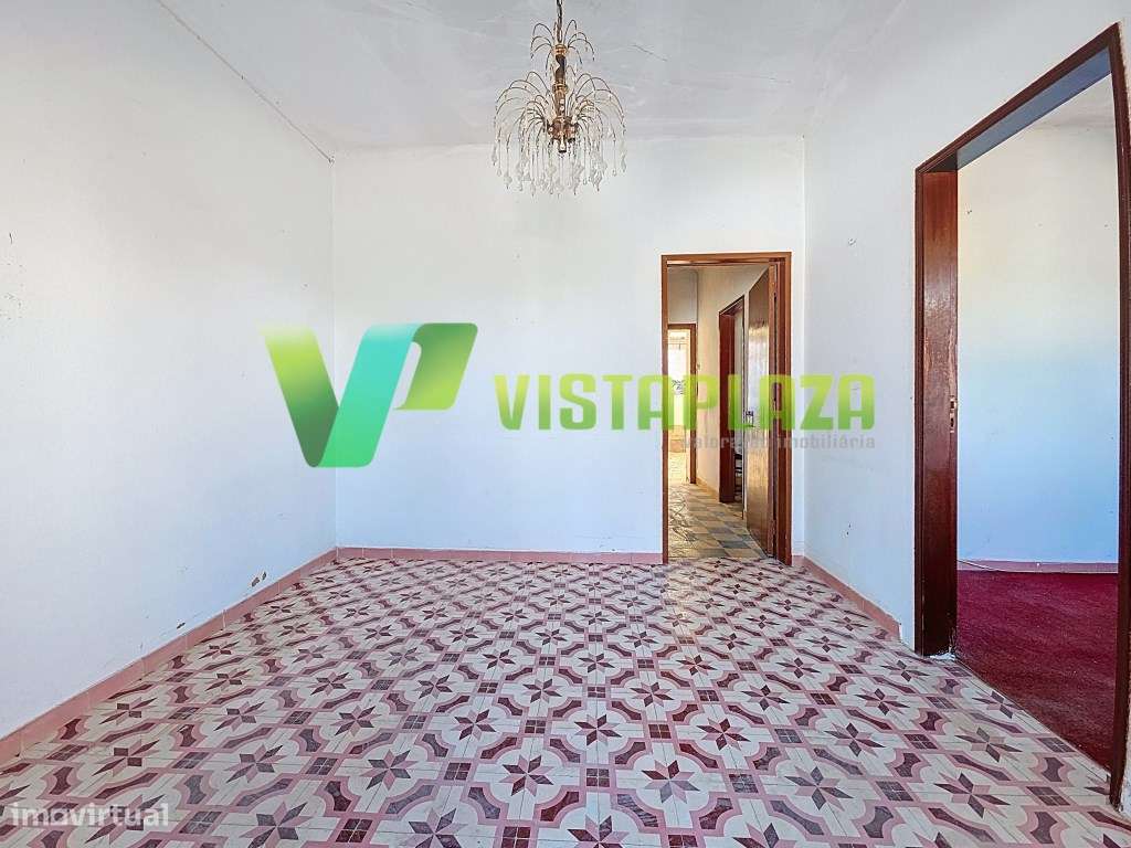 Moradia M2+1 na Figueira, Portimão, Grande Potencial para investimento - Grande imagem: 5/24