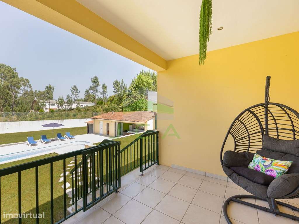 Moradia V4 com piscina e terreno a 15min de Leiria-40
