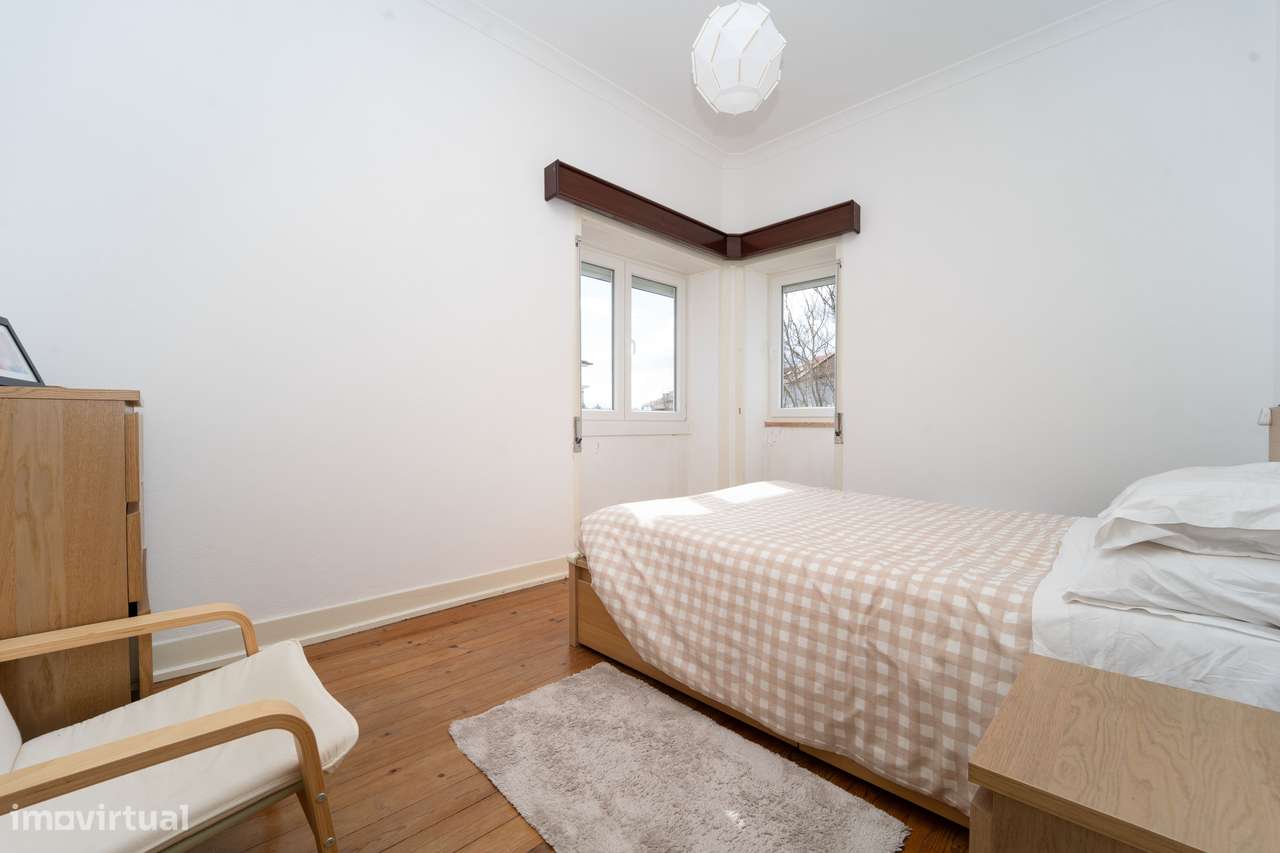 Apartamento T5 para venda na Rua Trindade Coelho Coimbra-18