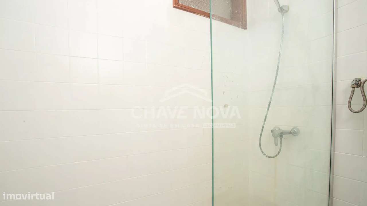 T2 com varanda e 2 casas de banho em Gaia-23