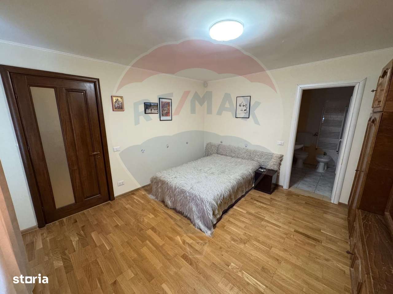 Casă / Vilă cu 6 camere de vânzare în zona Darmanesti-9