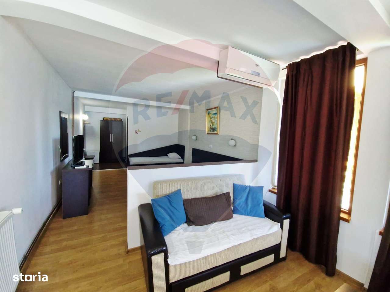 Vanzare  Pensiunea La Ponton / 20 camere / Parcare /  Eselnita - Imagine principală: 4/20