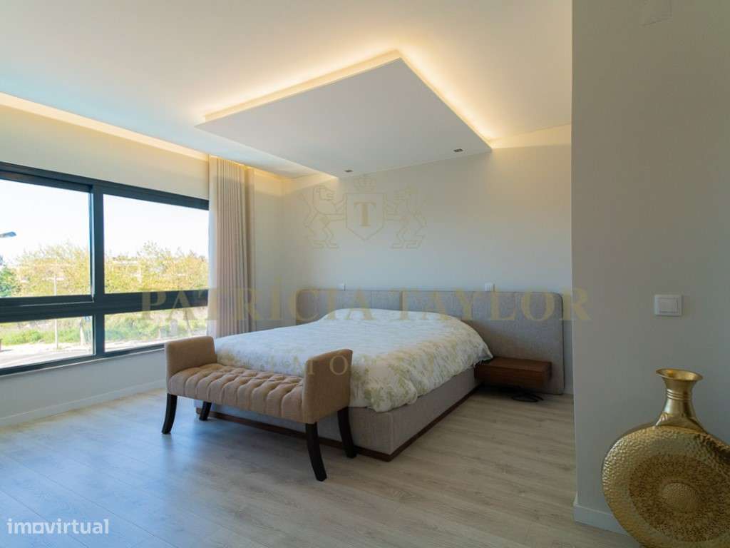 Moradia T3 a venda em Tires-39