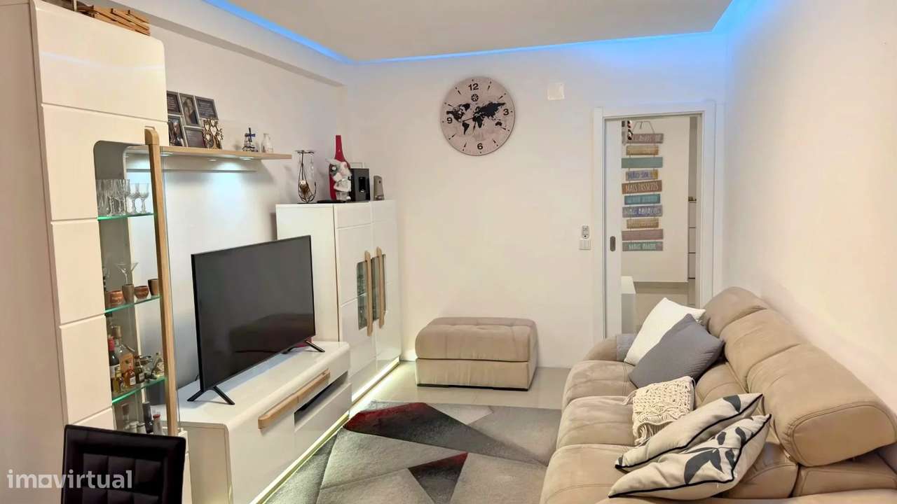 Apartamento Moderno de 92m² em Torre da Marinha - Grande imagem: 4/16