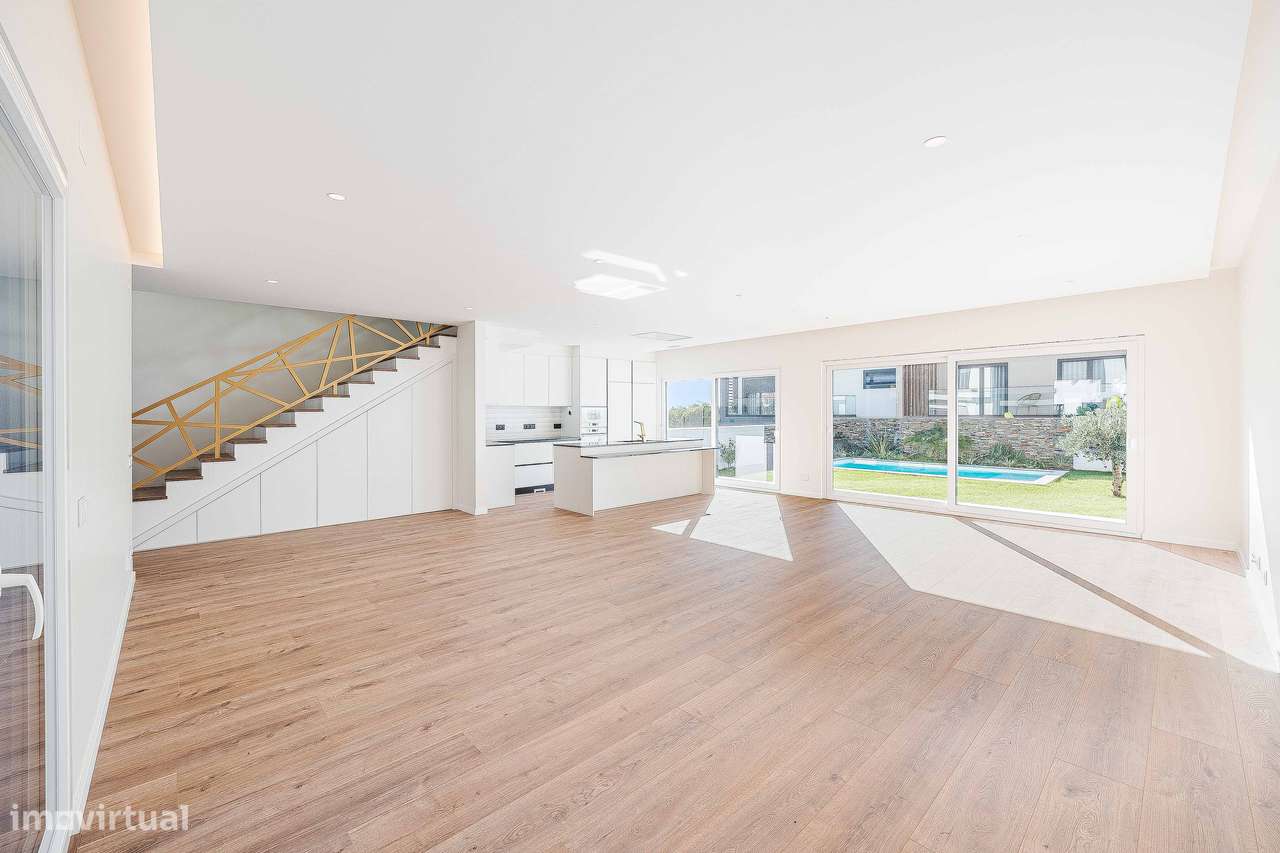 Elegante moradia T4 de arquitetura contemporânea em Albarraque-8