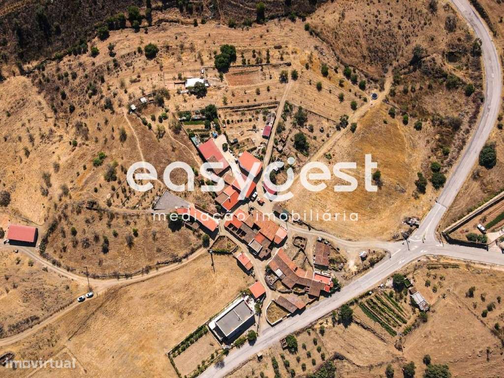 Terreno Com Ruina Na Aldeia Do Monte Novo, com PIP aprovado. - Grande imagem: 5/23