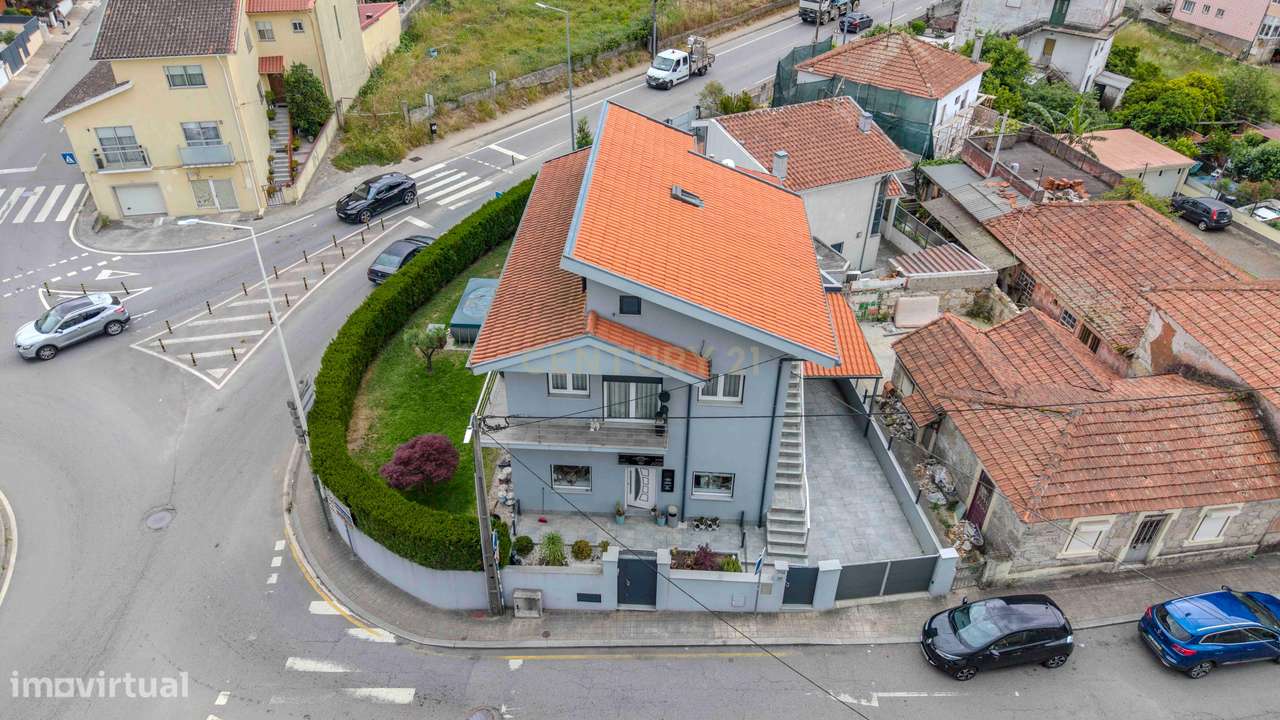 MORADIA NO CENTRO DE GONDOMAR-40