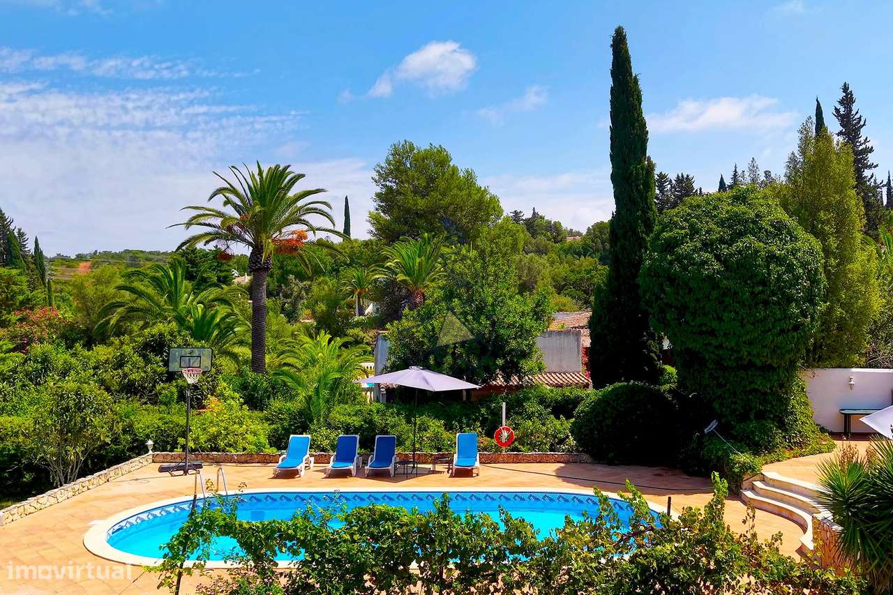 Moradia T3 com Piscina e Jardim + Anexo Urbanização Serra e Mar - Port-45