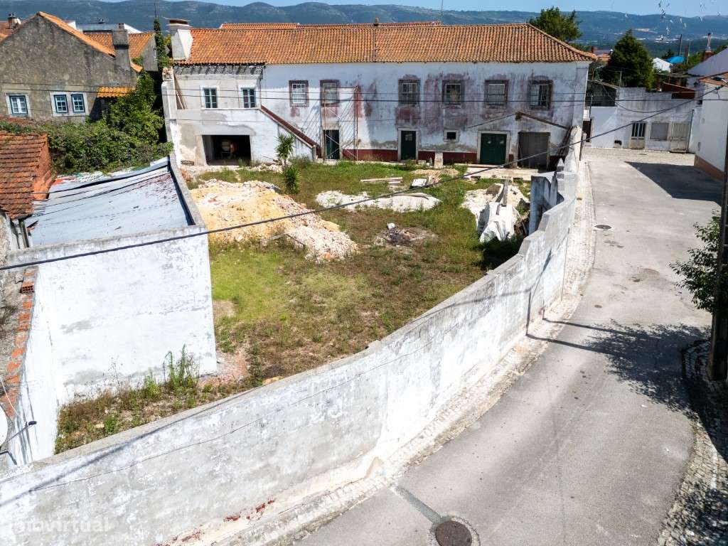 Moradia de Luxo com jardim no centro histórico de Aljubarrota, Alco...-15