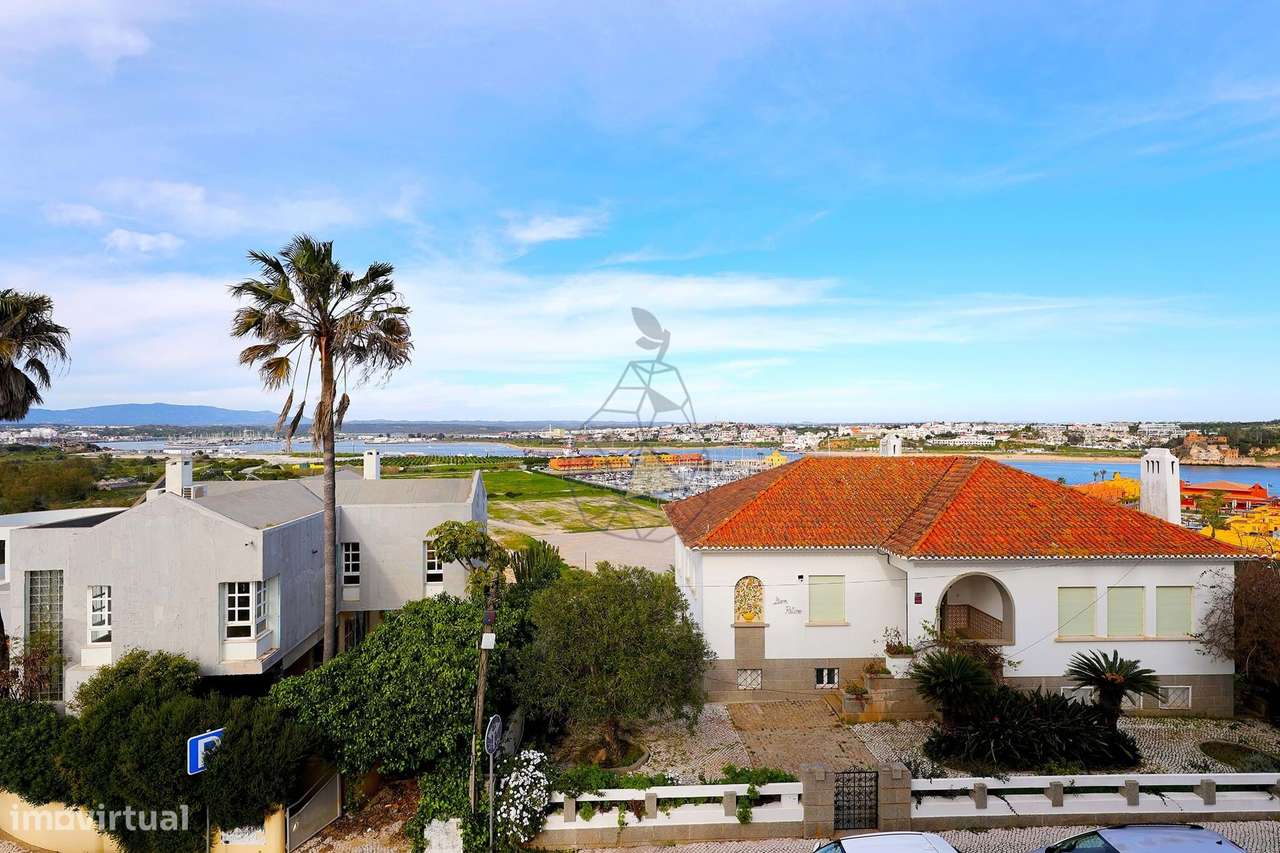 Apartamento T1  com Garagem e Piscina  no Coração da Praia da Rocha-28