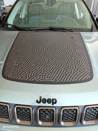 Jeep Compass - 12