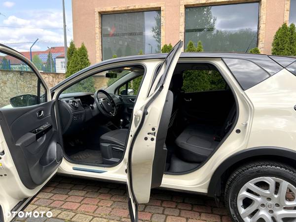 Renault Captur 1.2 Energy TCe Limited - 25