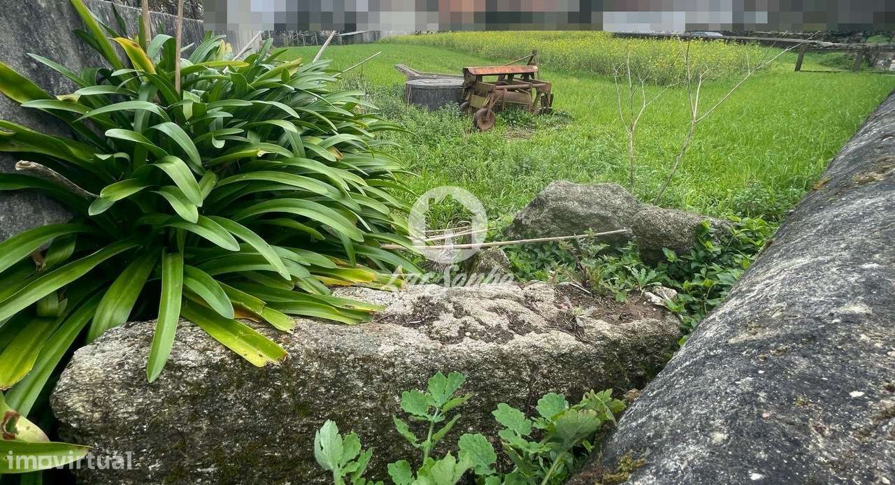 Terreno para construção com 1.260 m2 em Gondifelos - Grande imagem: 4/6