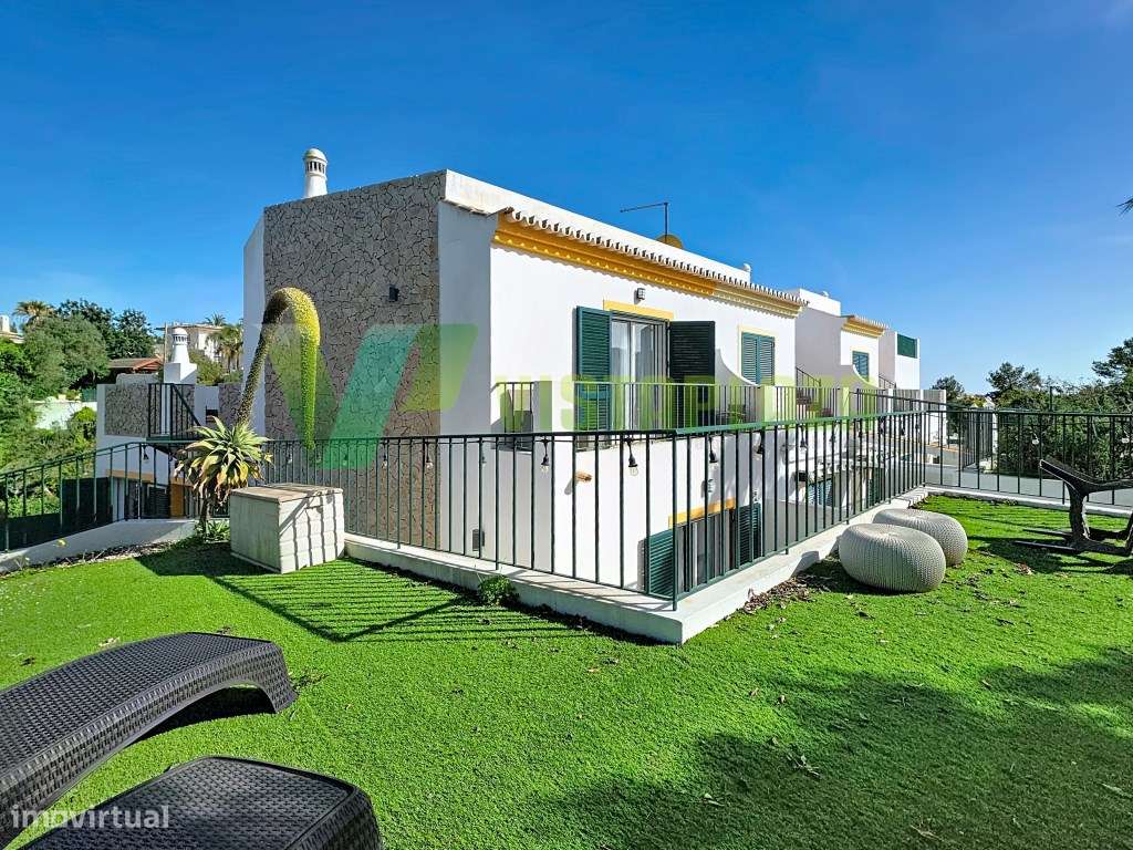 Moradia T3 com Vista Mar Perto de Carvoeiro com Jardim e Piscinas C...-17