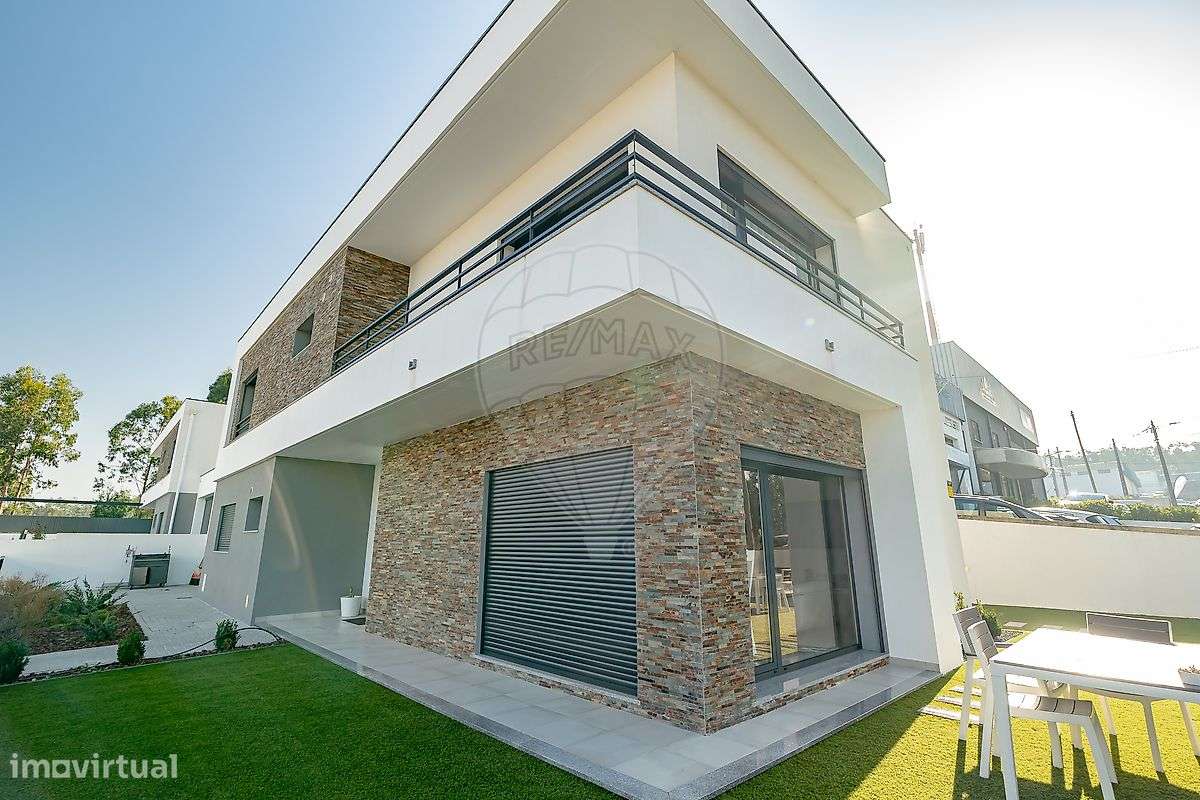 Moradia T4 para venda-31