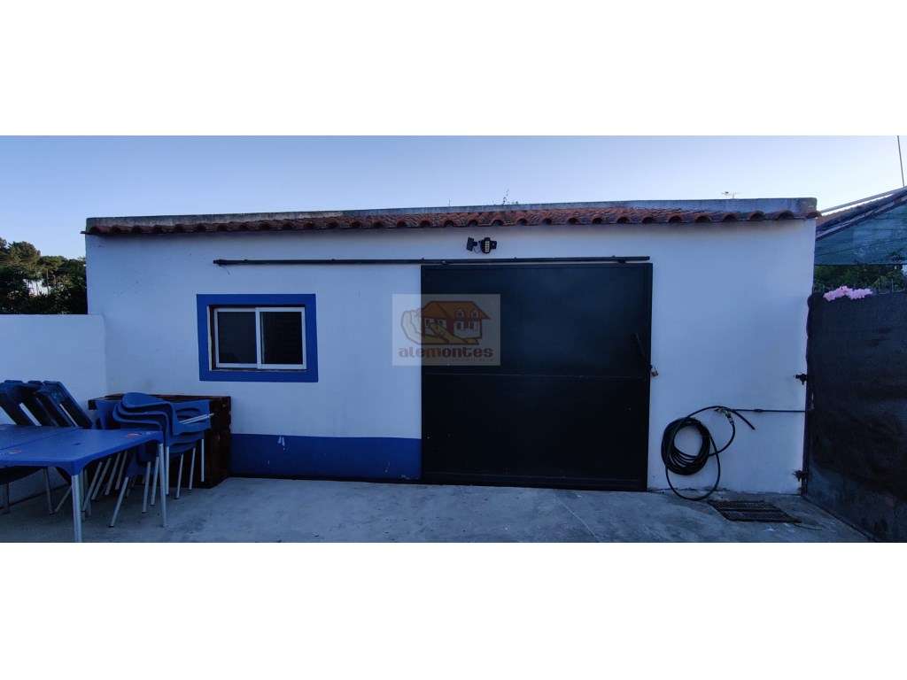 Espaço comercial com 1200m2 de terreno e 240m2 de área coberta - Grande imagem: 4/8