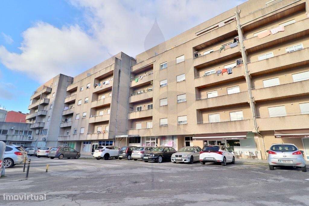 Venda apartamento T2 totalmente renovado em Maximinos-34