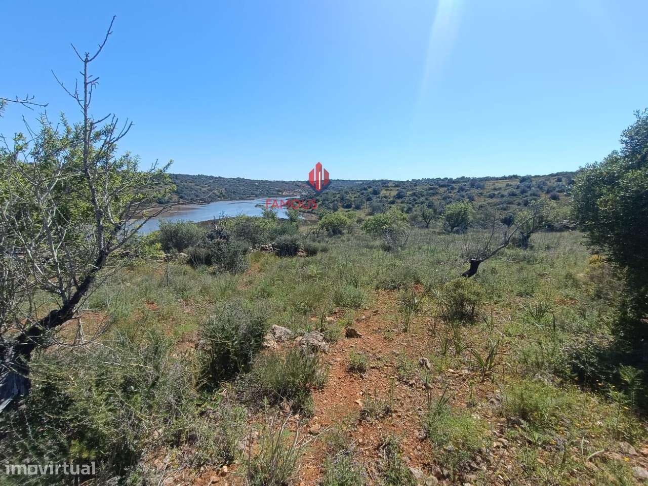 Quinta com 9 Hectares , junto ao rio Arade excelente investimento-26