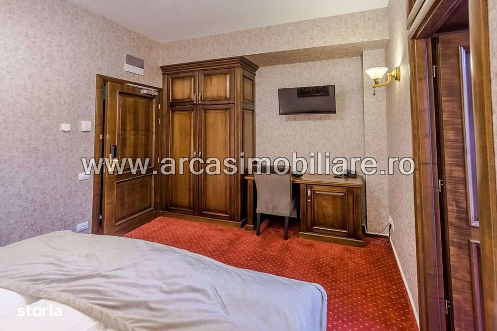 HOTEL DE VANZARE 5* ULTRACENTRAL!-13