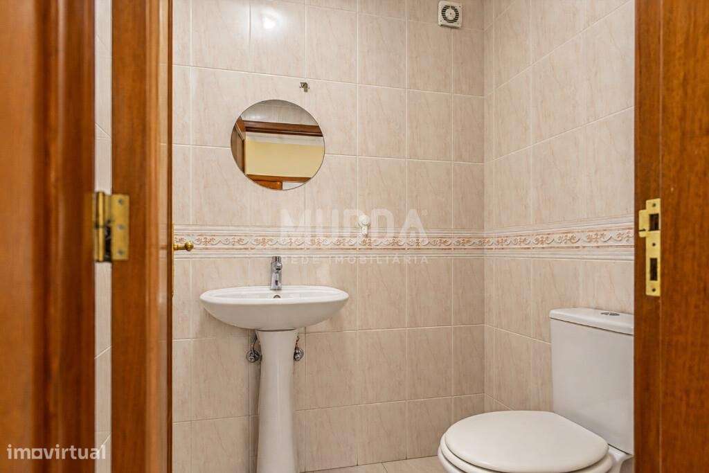 Fantástico T3 Paços Brandão Santa Maria da Feira, ultimo piso ,numa ex-11