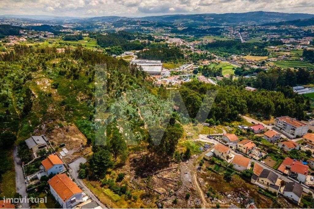 Terreno c/7830 m2 | Com acesso por 2 ruas | Estação de comboio a 1Km - Grande imagem: 4/8