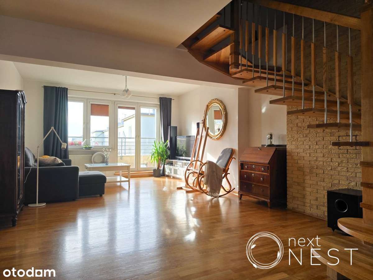 Duże, dwupoziomowe mieszkanie w Pruszkowie, 120m2-0