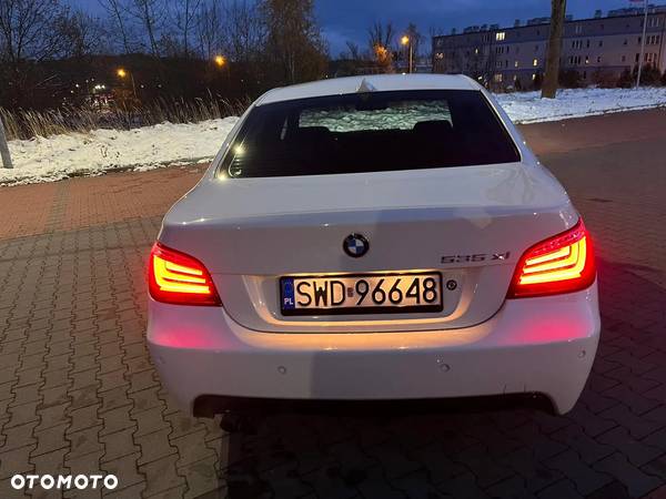 BMW Seria 5 535i xDrive - 14