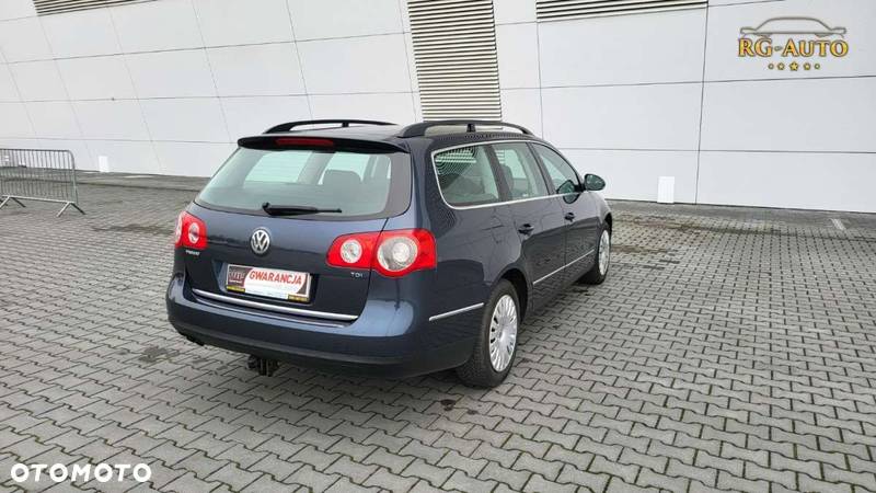 Volkswagen Passat - 9