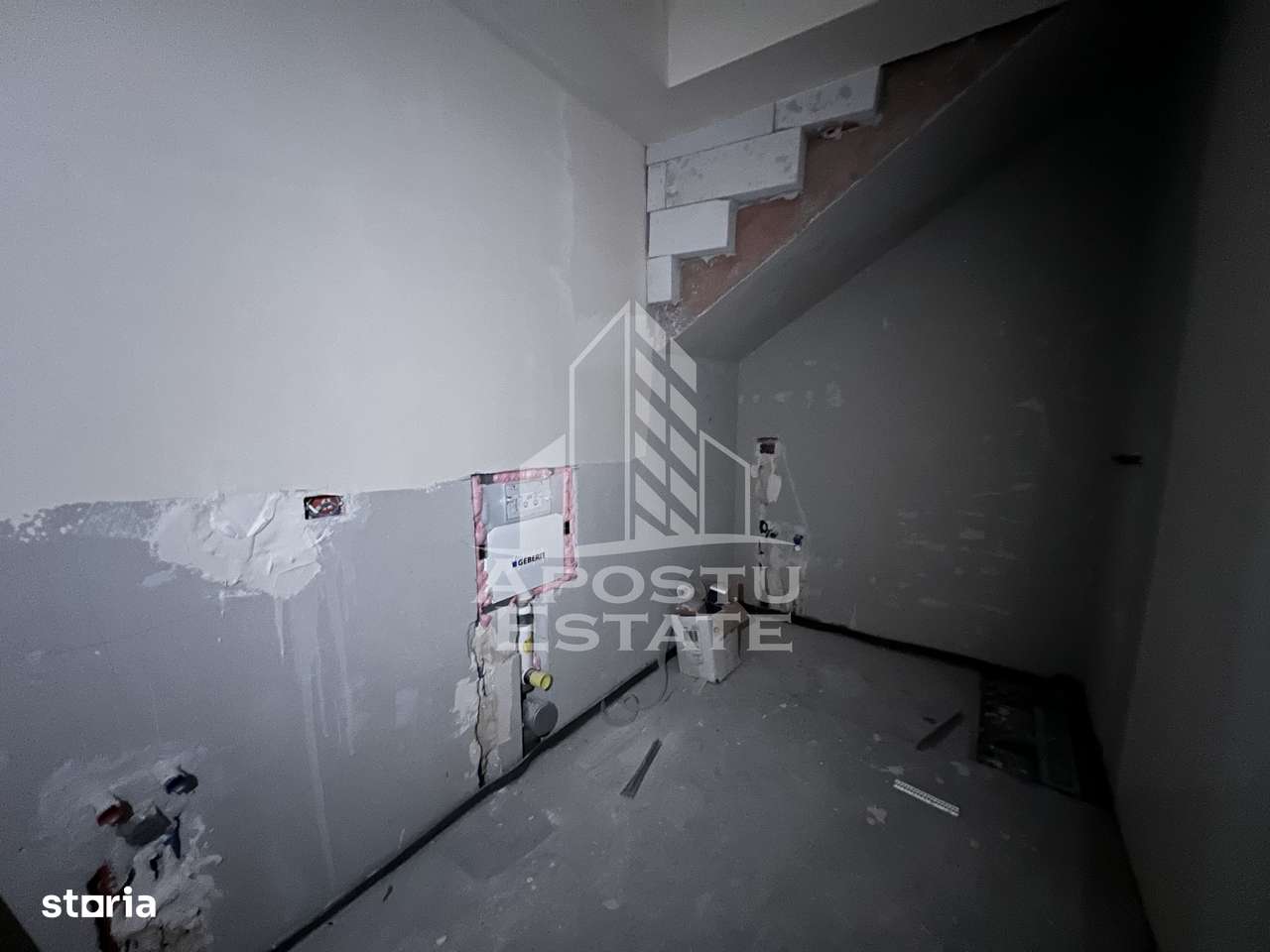 DUPLEX DE VANZARE cu suprafata foarte generoasa in Giarmata Mare - Imagine principală: 5/10