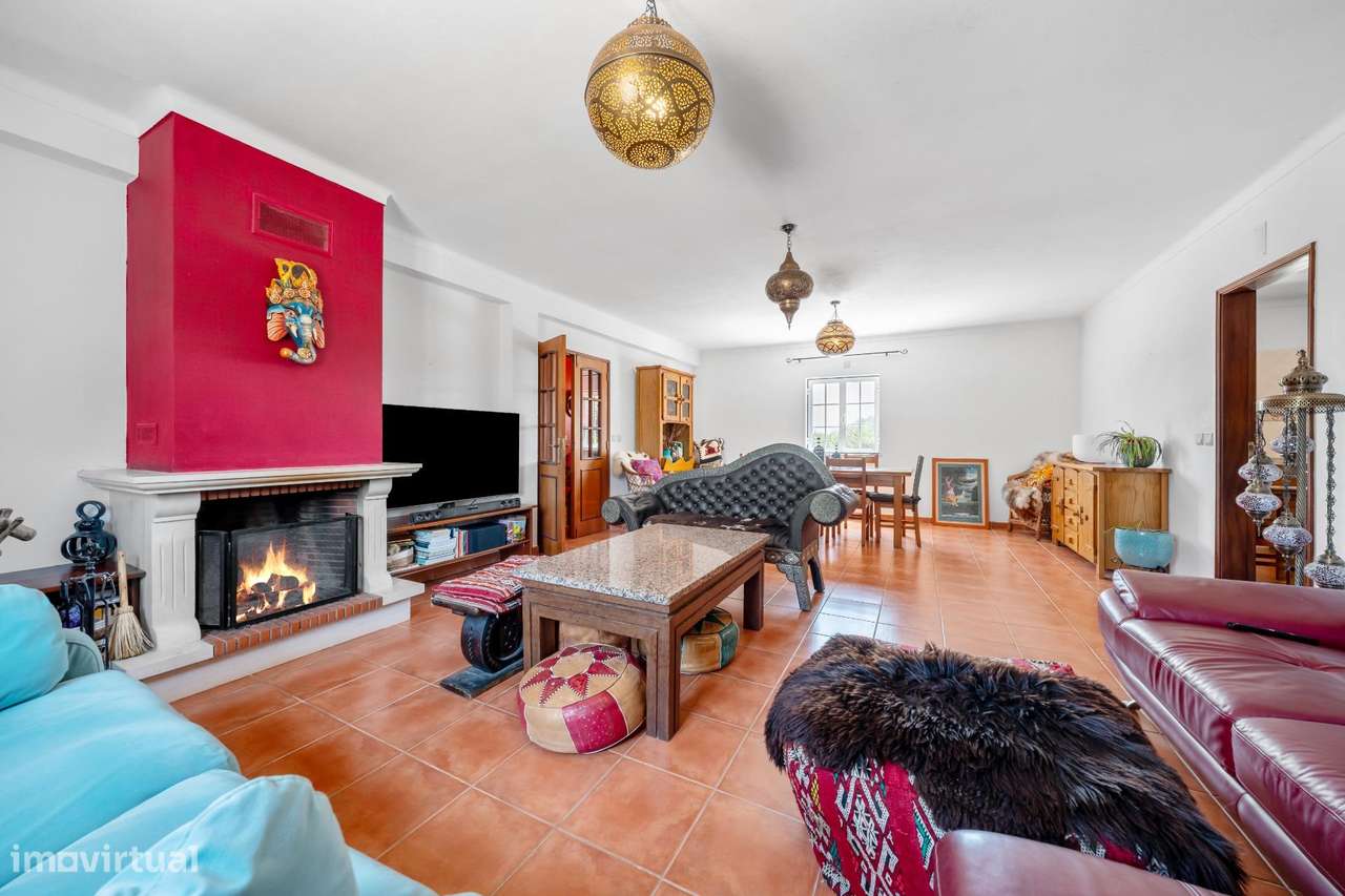 Herdade com moradia T4+1, piscina e lago-8
