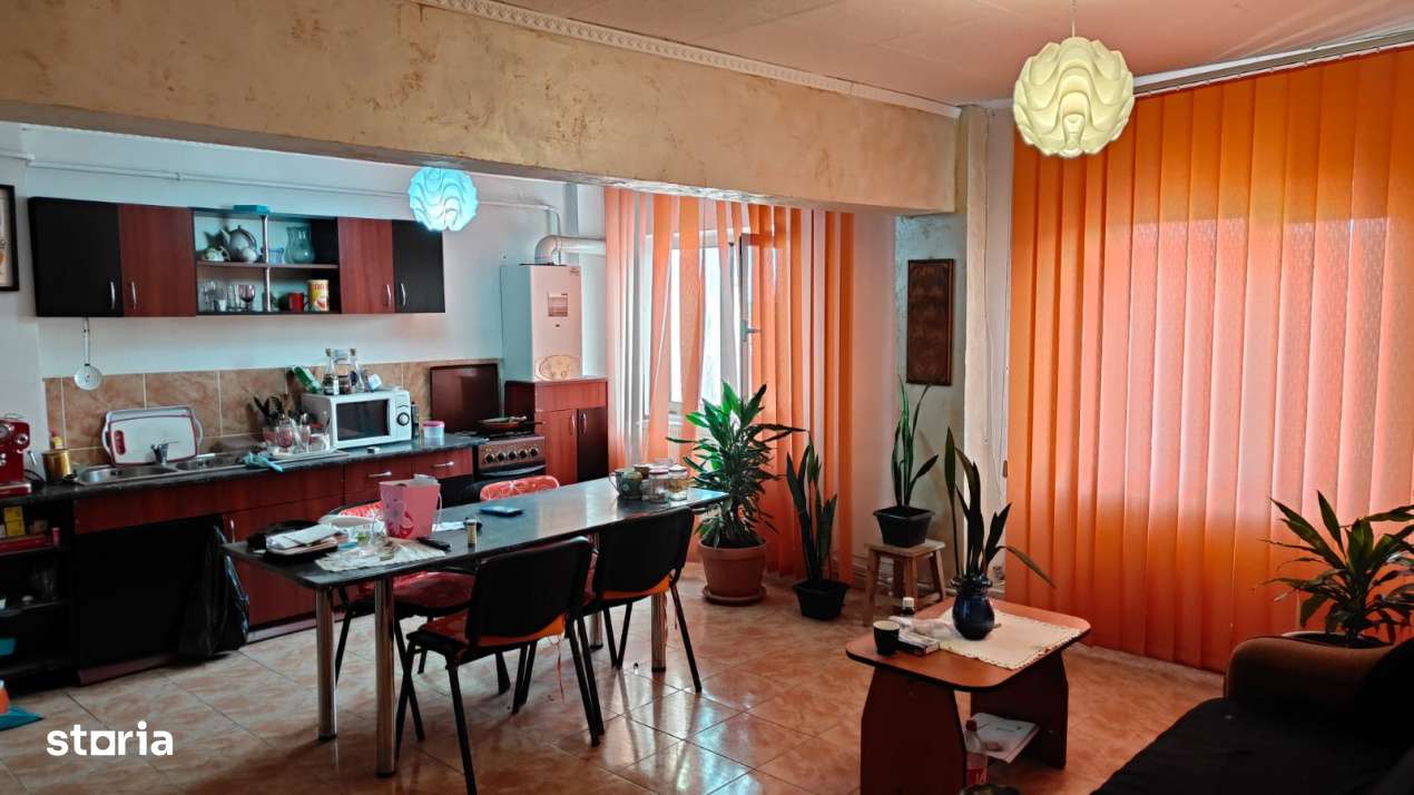 Apartament 3 camere decomandat, 65 mp, zona Bals - Imagine principală: 2/11