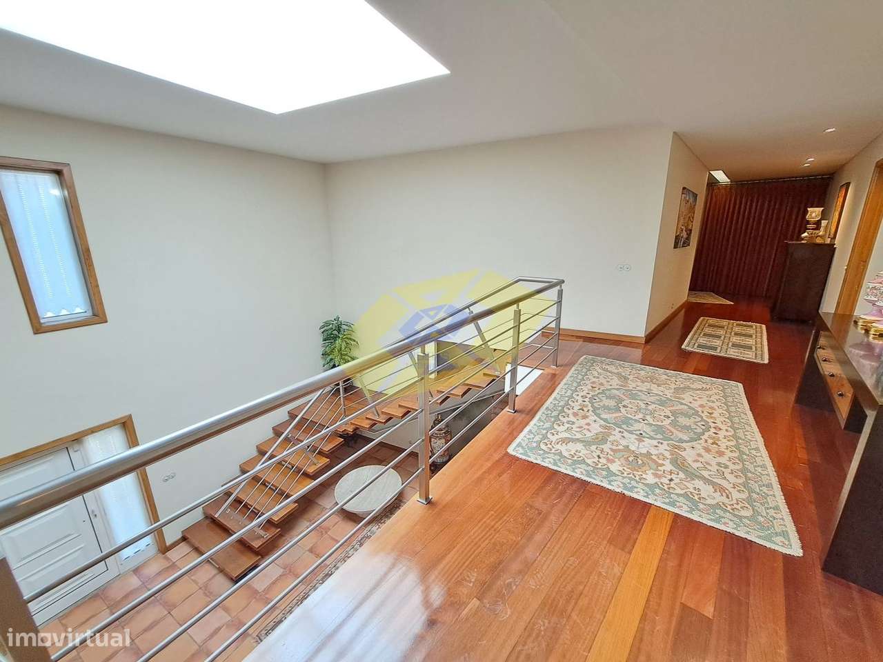 Moradia T3 em Pombeiro + Terreno Rústico-16