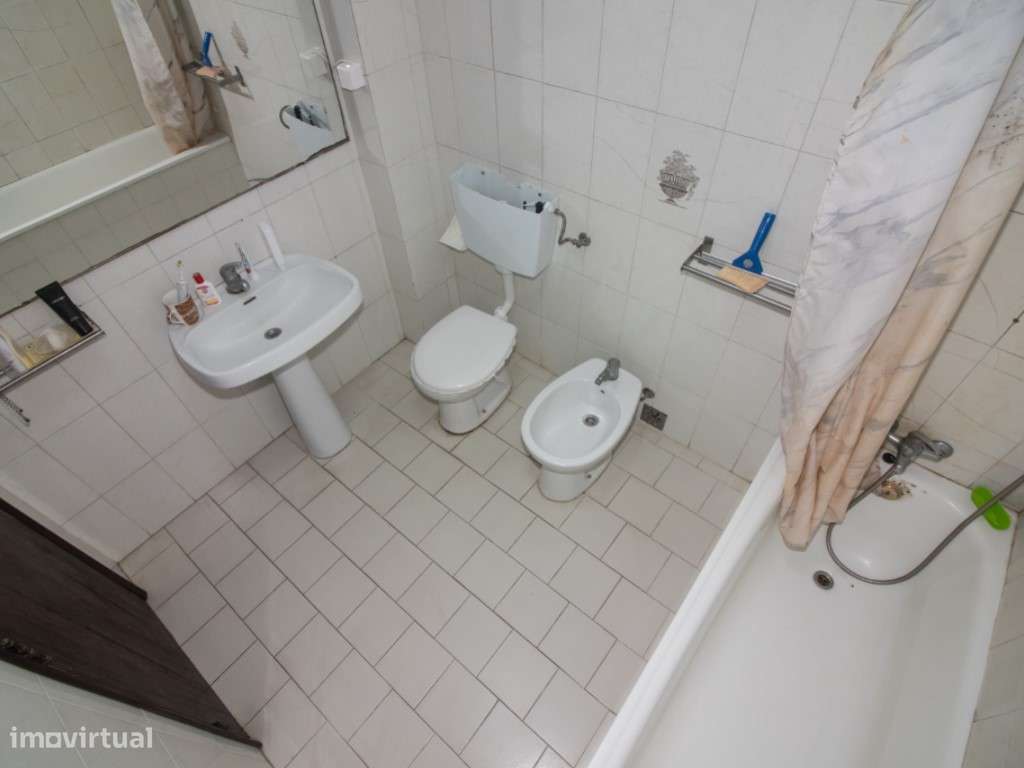 T3 para Remodelar no Centro de Samora Correia | Excelente Potencial-21