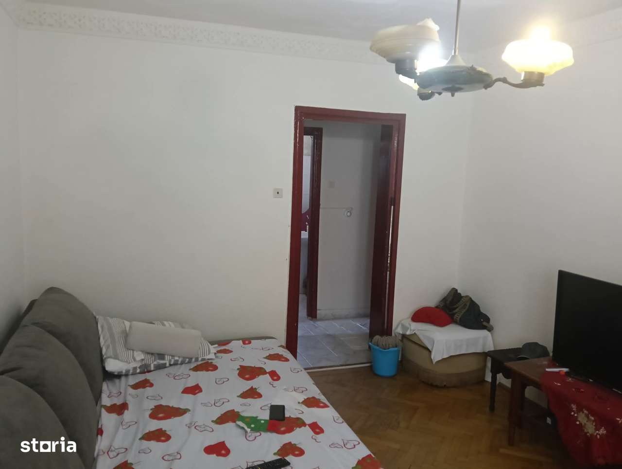 Apartament 4 camere/  Calimanesti /  Etaj 2 /-4