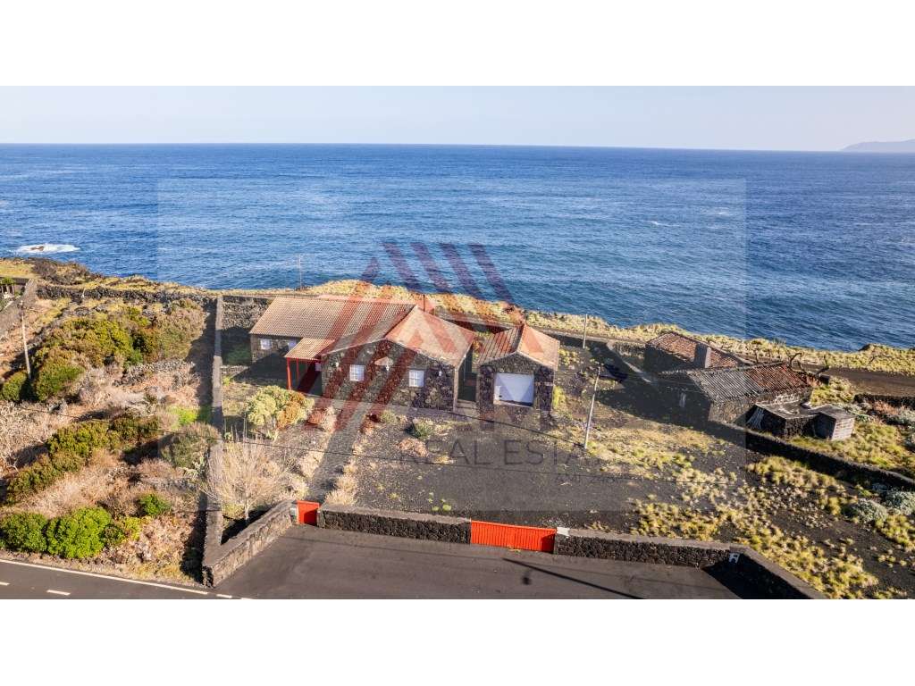 VENDE-SE EXCELENTE MORADIA T3 NO CACHORRO, MADALENA DO PICO - Grande imagem: 3/28