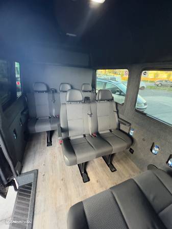 Mercedes-Benz Sprinter - 16