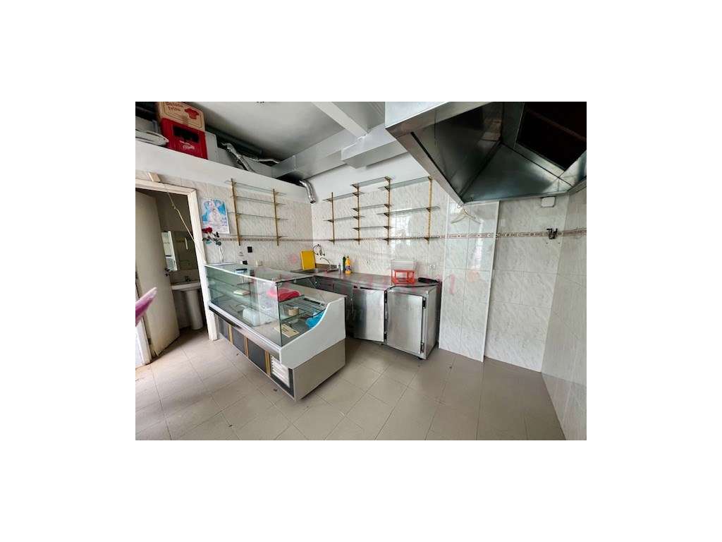 Churrasqueira na Damaia-1