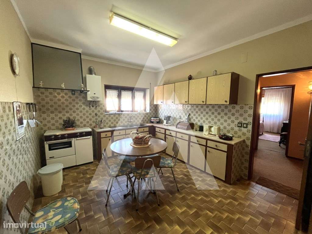 Moradia T4 + T1 com Terreno de 7.800 m² no Cadaval - Vista para a S...-14