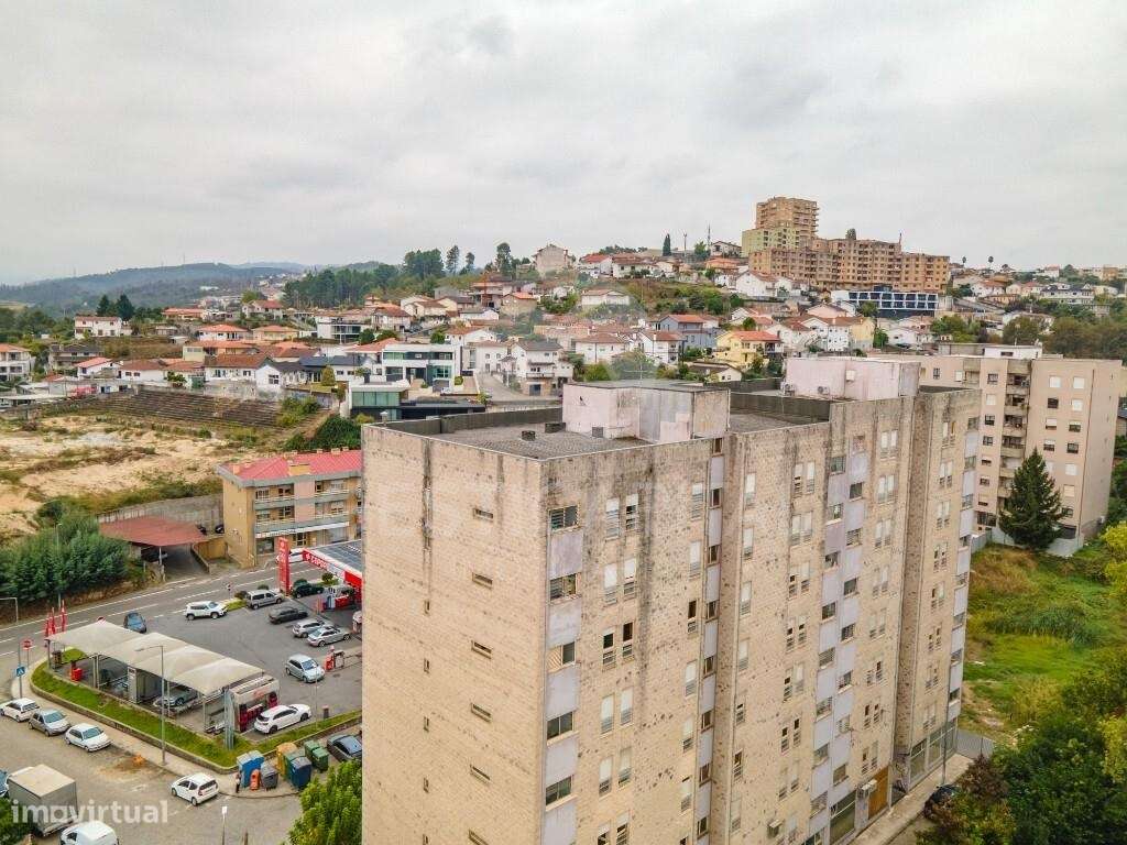 Apartamento T3 com lugar de garagem no centro do Marco de Canaveses-20