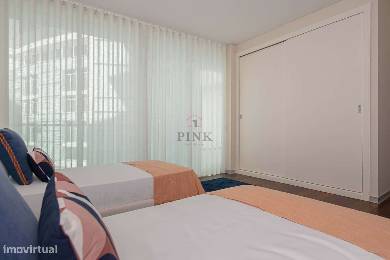 Apartamento Mobilado -  T4 no Plaza Madeira - Funchal-22
