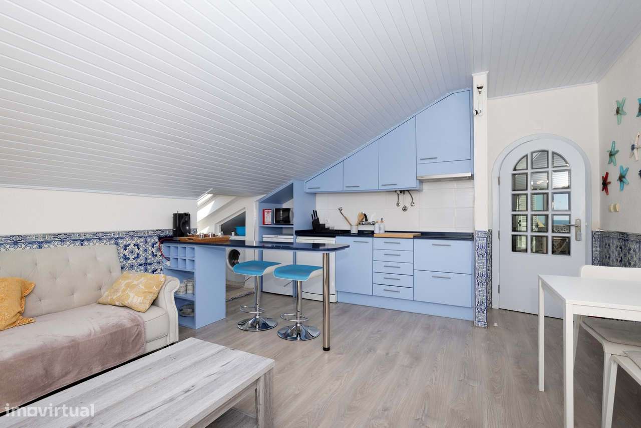 Apartamento T1 com vista mar na primeira linha da praia, ultimo andar-5