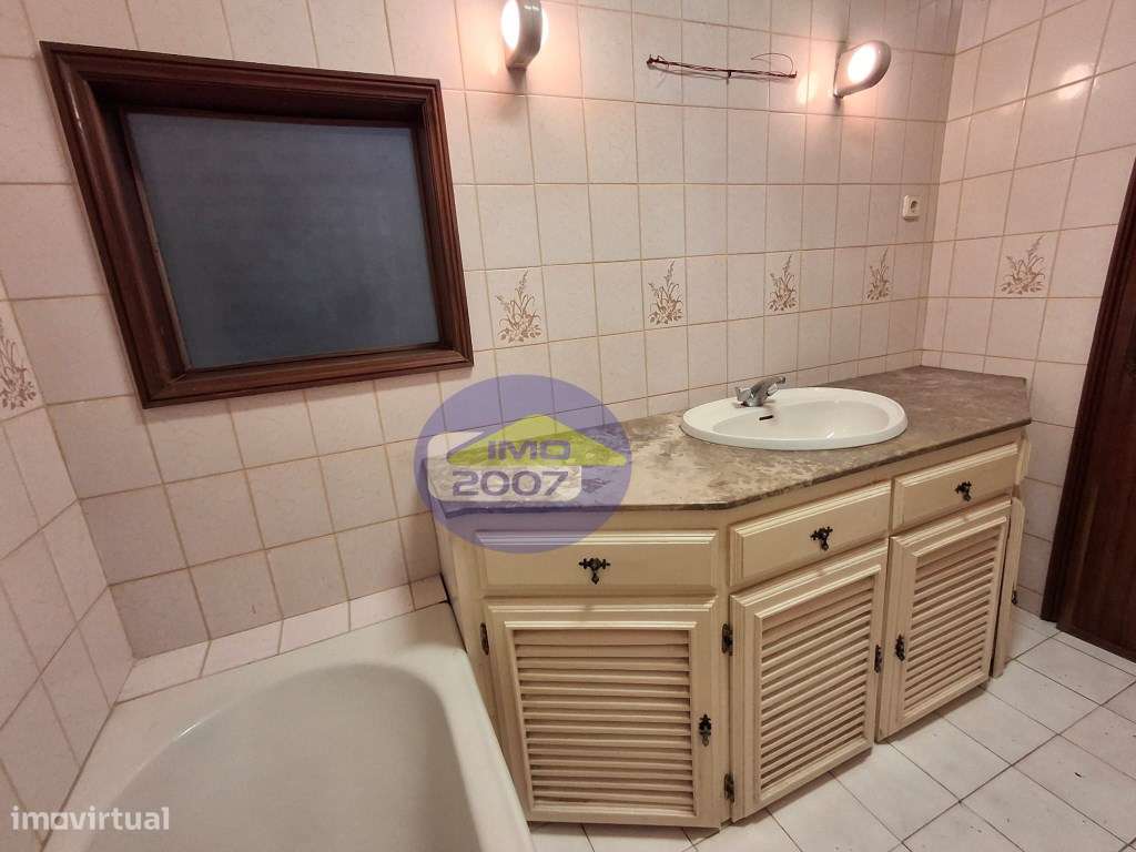 Moradia T3 em Miramar-20