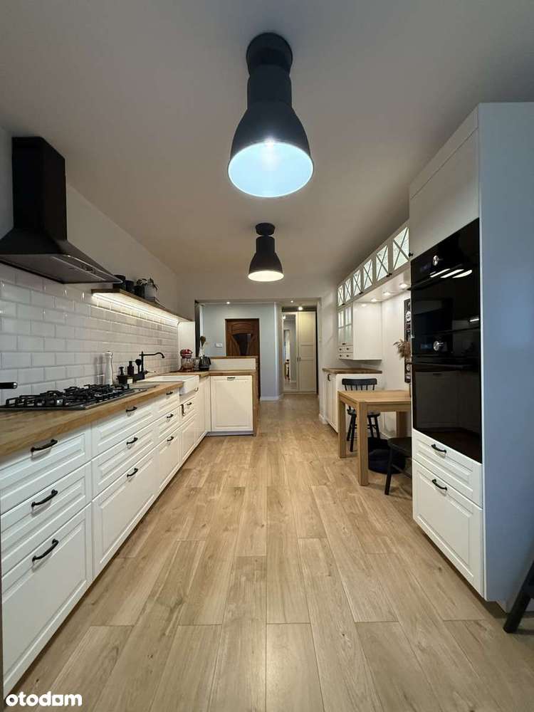 Dom wolnostojący | Garaż | Garderoba | Spiżarnia-7