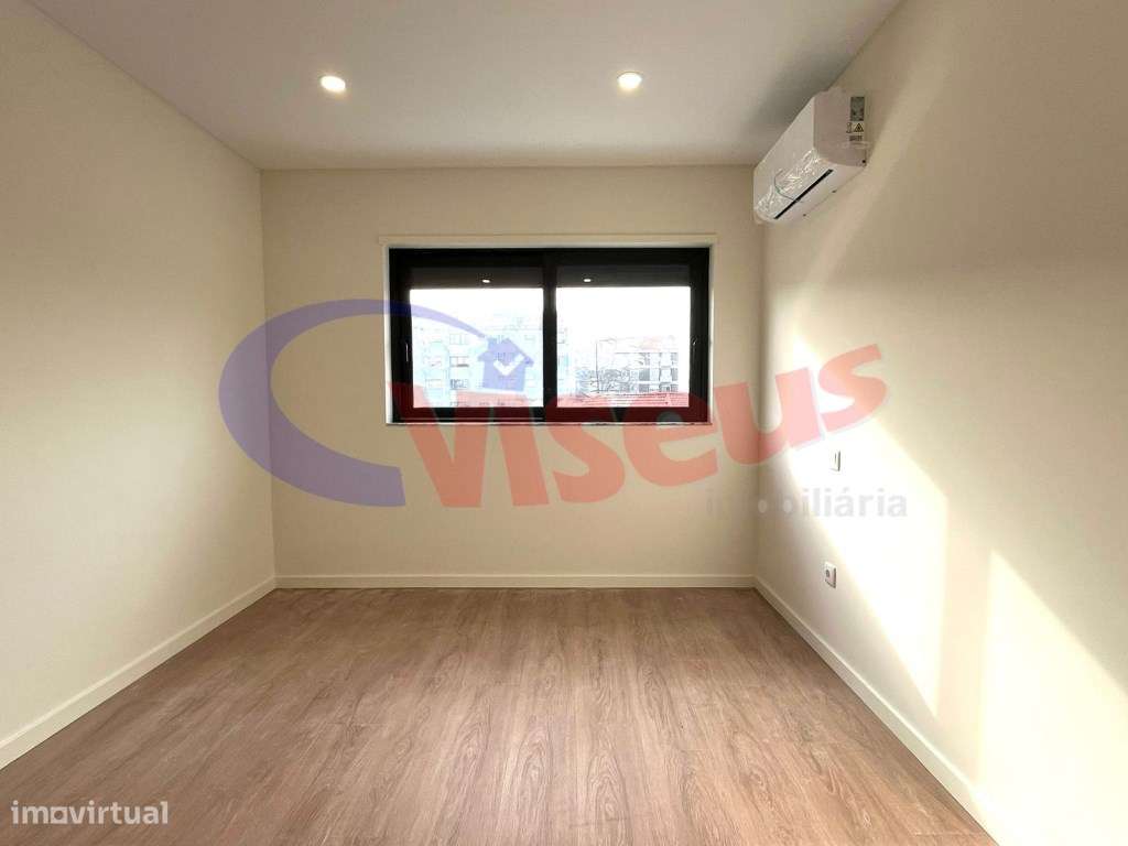 Apartamento T2 Avenida Santo Ovídio-17