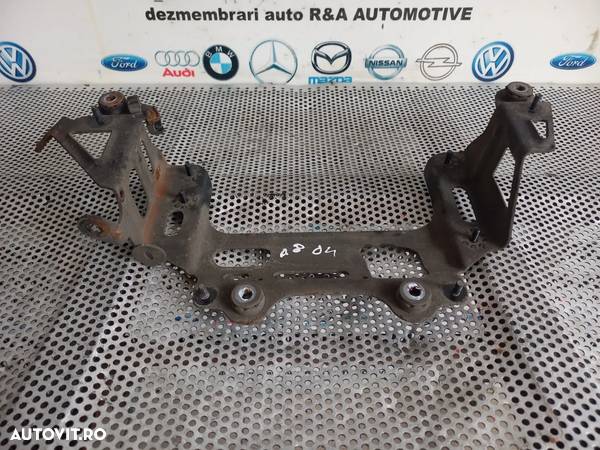 Suport Compresor Perne Aer Suspensie Audi A8 4H D4 An 2010-2011-2012-2013-2014-2015-2016-2017 Dezmembrez Audi A8 4H D4 3.0 Tdi Quattro Motor CDT Cutie MXU Volan Stanga - Dezmembrari Arad - 4