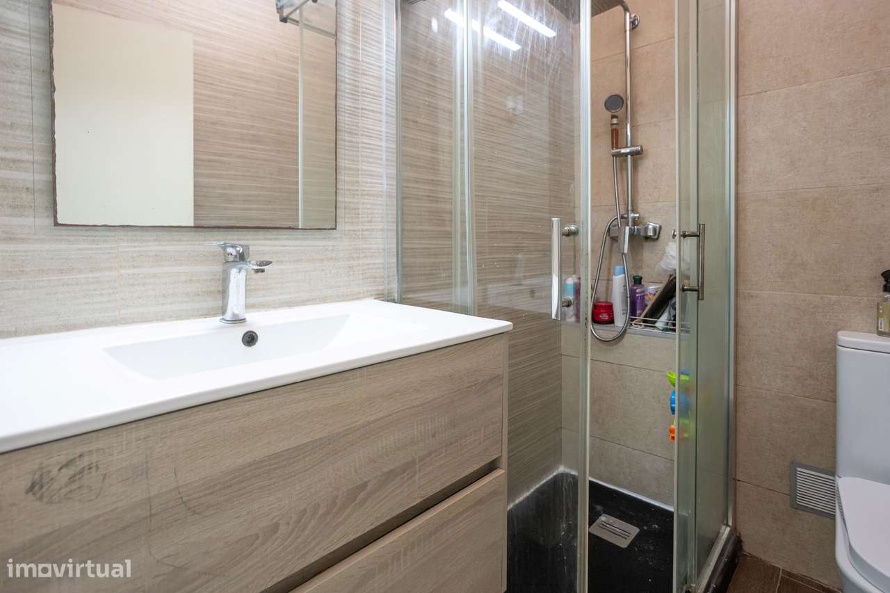 Apartamento T1 Remodelado-18