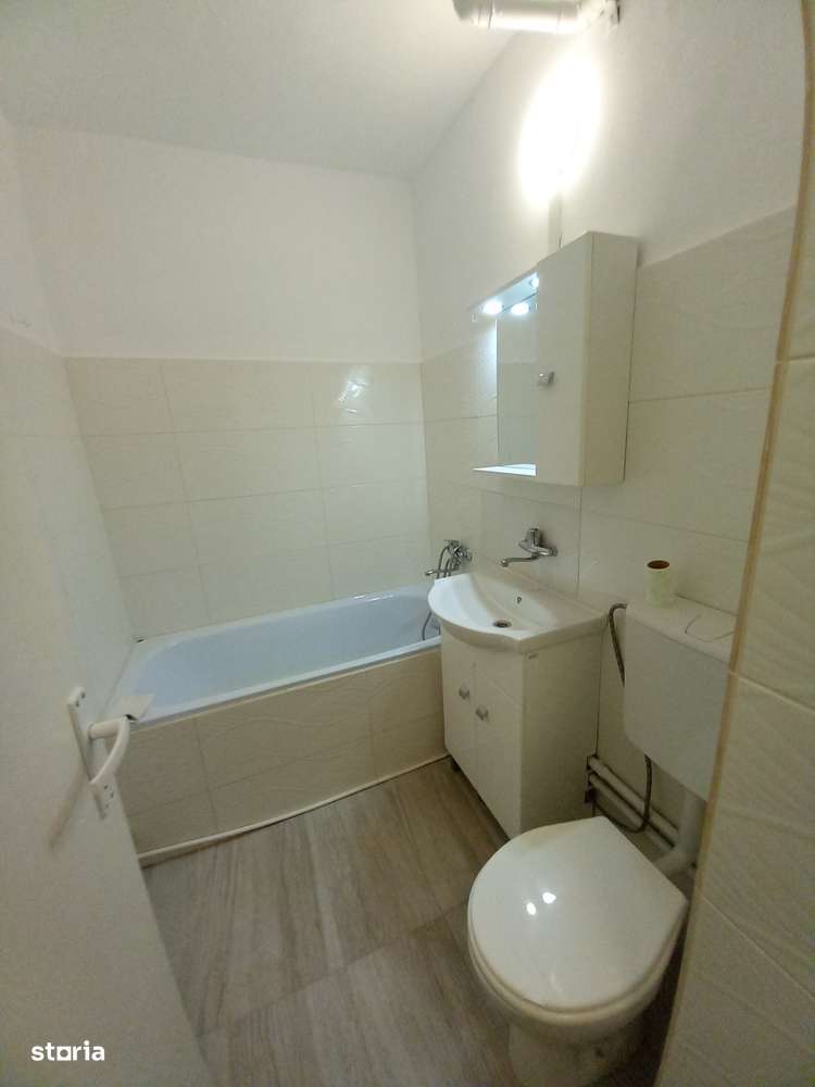 V. Babes - zona Andyvia, apartament 2 camere, etaj intermediar!-5