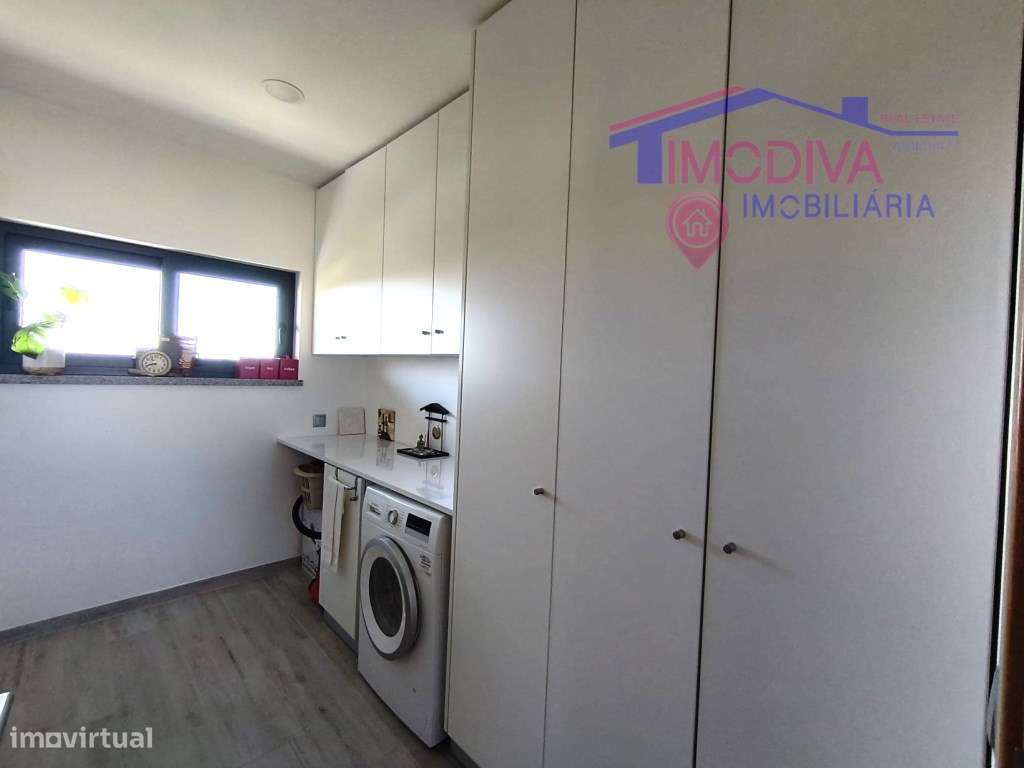 Moradia térrea T3 com garagem em Figueiró dos Vinhos-48
